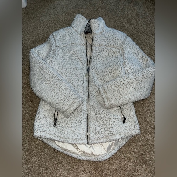 Sherpa jacket size medium - Picture 1 of 5